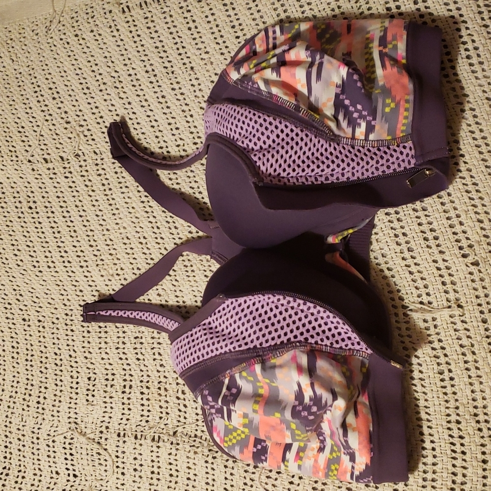 Victoria's Secret purple sports bra 💜